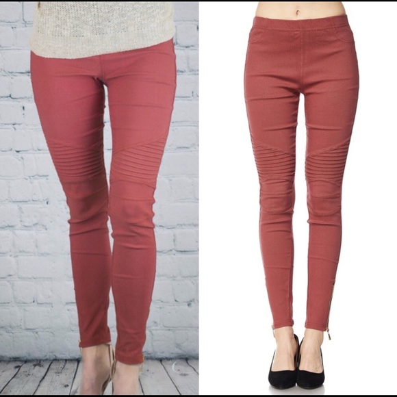 🎉LAST PAIR 🎉Moto Leggings - Picture 6 of 6